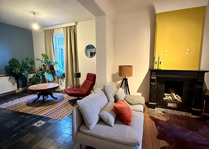 Maas Suites - The French House